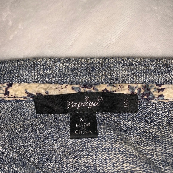 Top - Picture 2 of 2